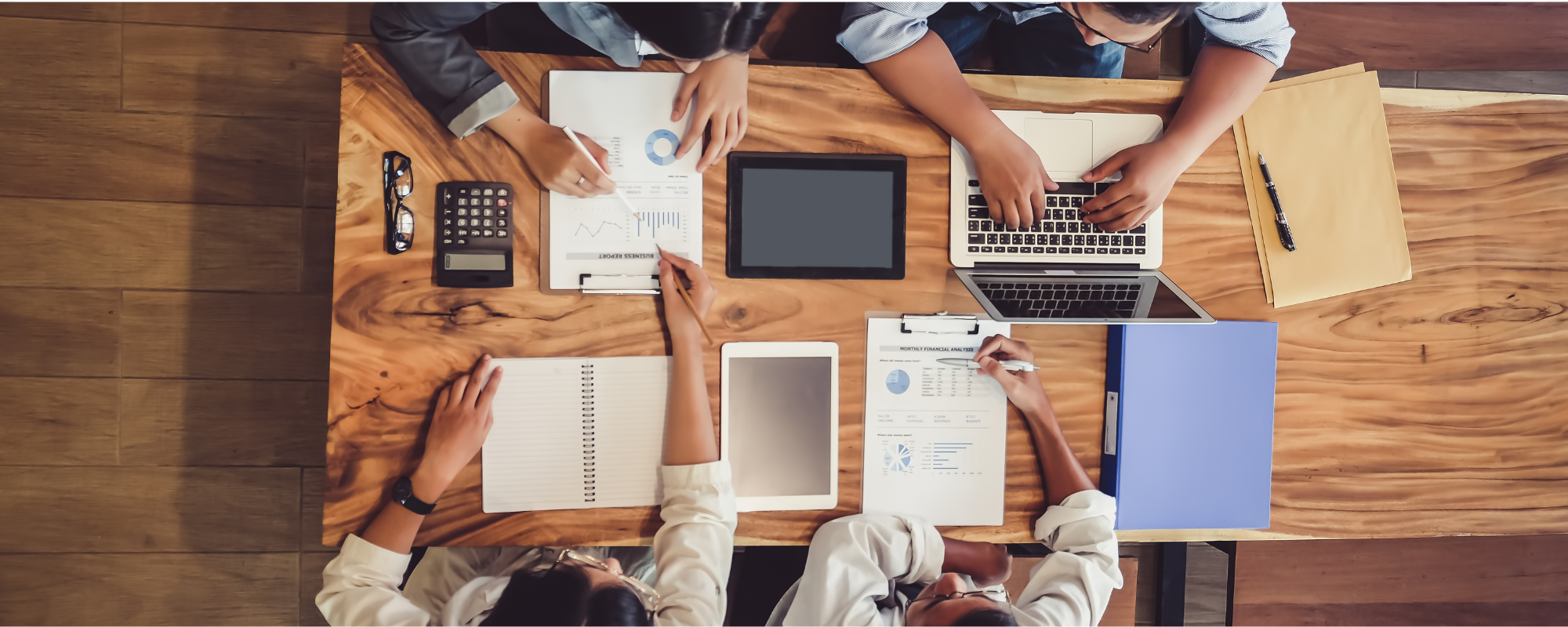 Por qué aparecer en IA, reunión de equipo de Marketing